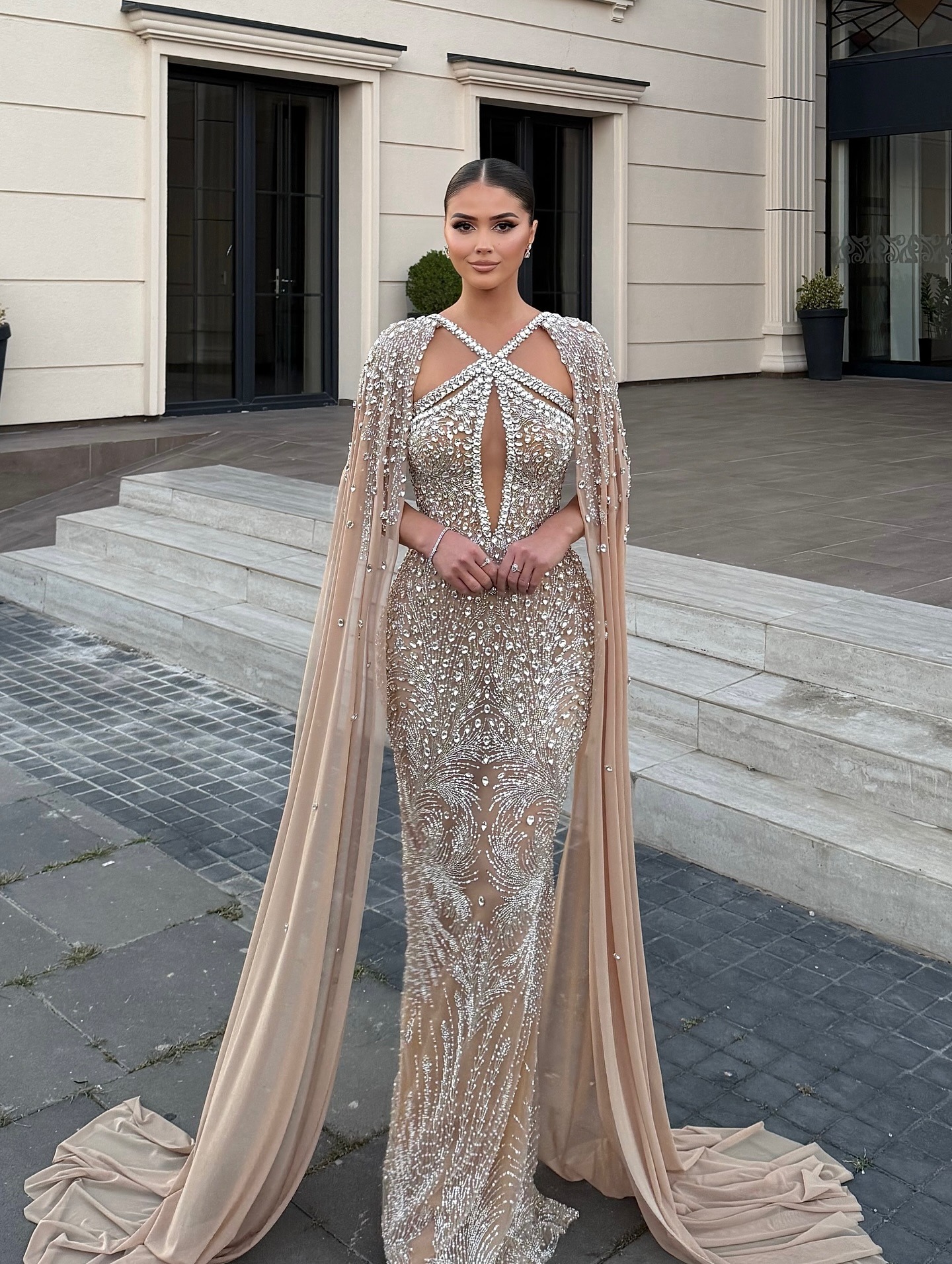 Luxurious Bespoke Straight For - огляд і ціна Glitter Tablecloth