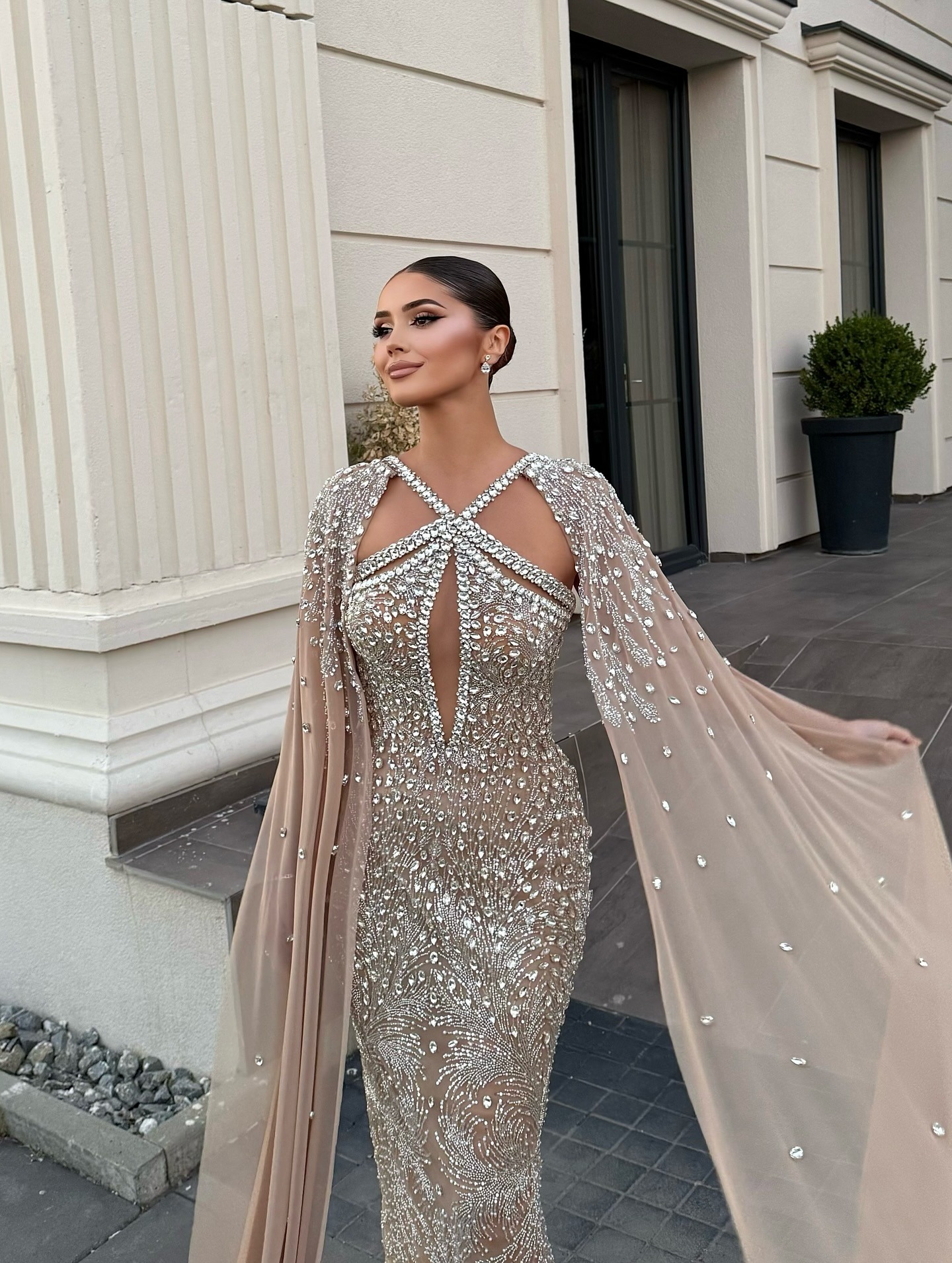 Luxurious Bespoke Straight For - огляд і ціна Glitter Tablecloth