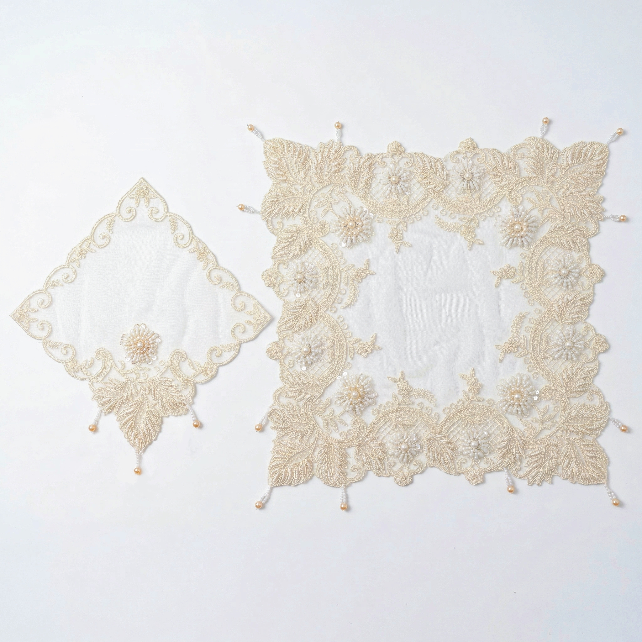 2pcs Leaf Shape Placemats Set  - огляд і ціна Glitter Tablecloth