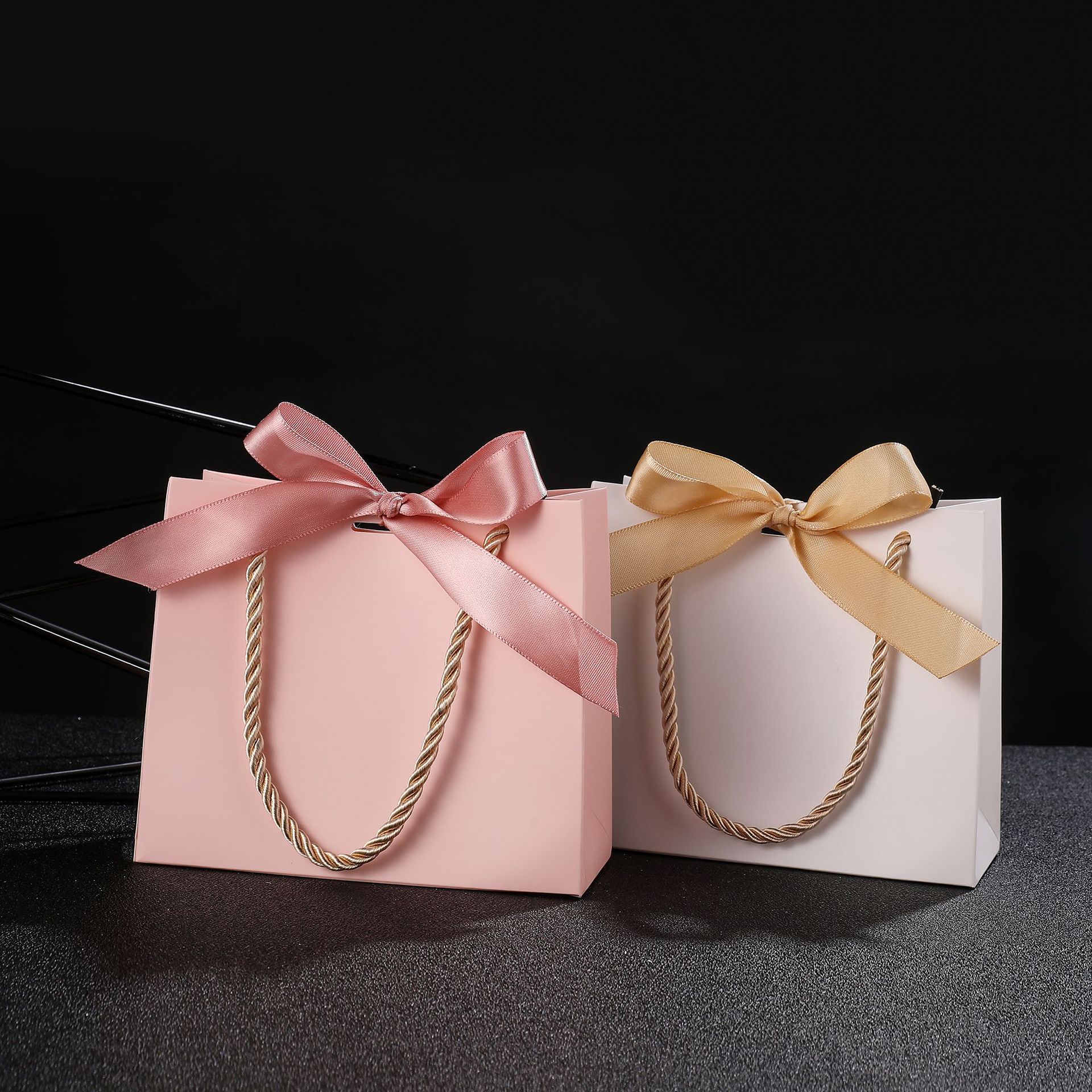 20pcs Pretty Pink Kraft Gift B - огляд і ціна Event Party Box